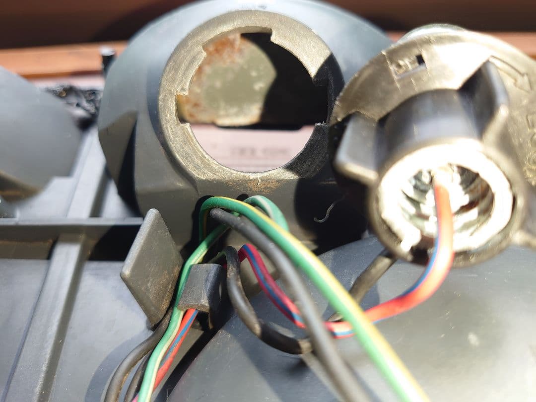 DR30スカイライン　テールランプ左　 希少GT系ブラックスモーク