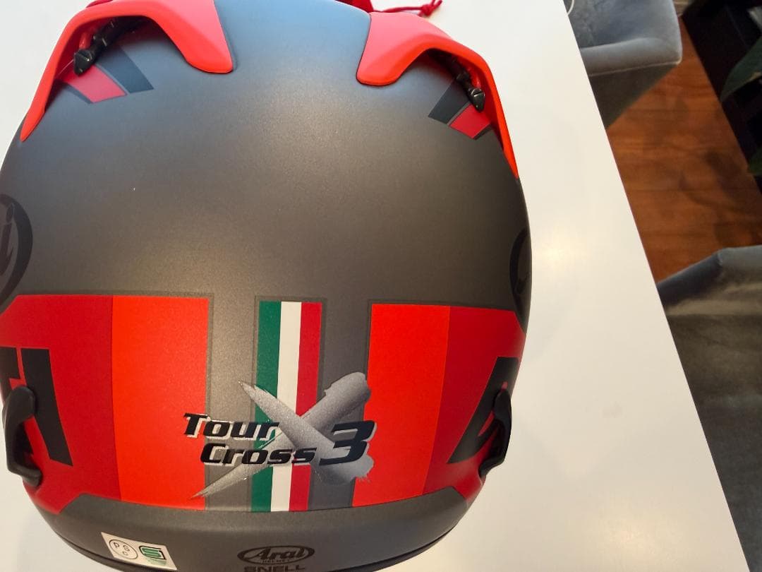 DUCATI(ドゥカティ-アライ)ヘルメット ツアー V4 ECE バイザー付き