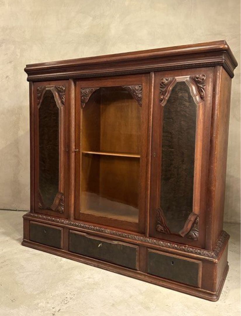 【東京都23区内は送料無料】　サイドボードスペース　ショーケース　チェスト　箪笥