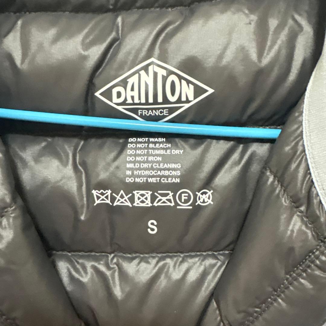 新品　DANTON グレー ダウンベスト