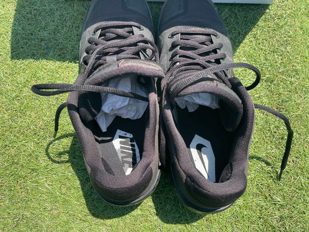 Nike By You ブラック スパイク