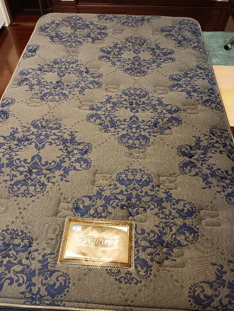 シモンズ、セミダブルマットレス