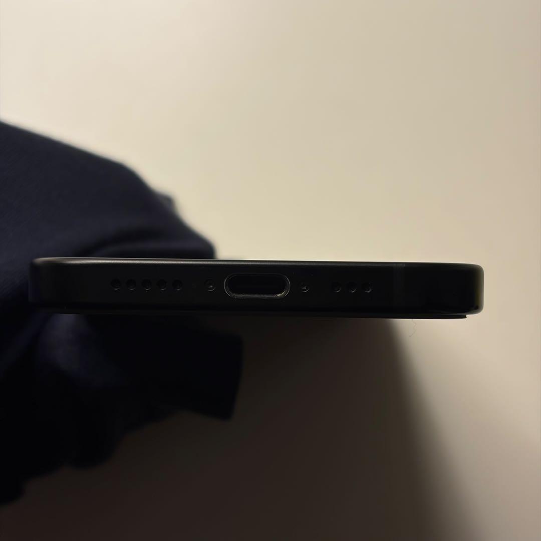 iPhone 15 ブラック 256GB SIMフリー