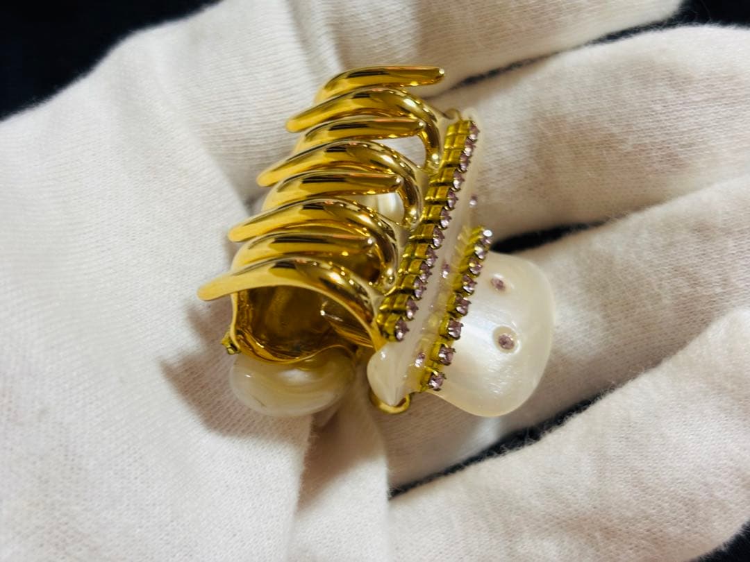 レモン様　アッカacca クリップ　ヘアクリップ　パールホワイト　ラインストーン