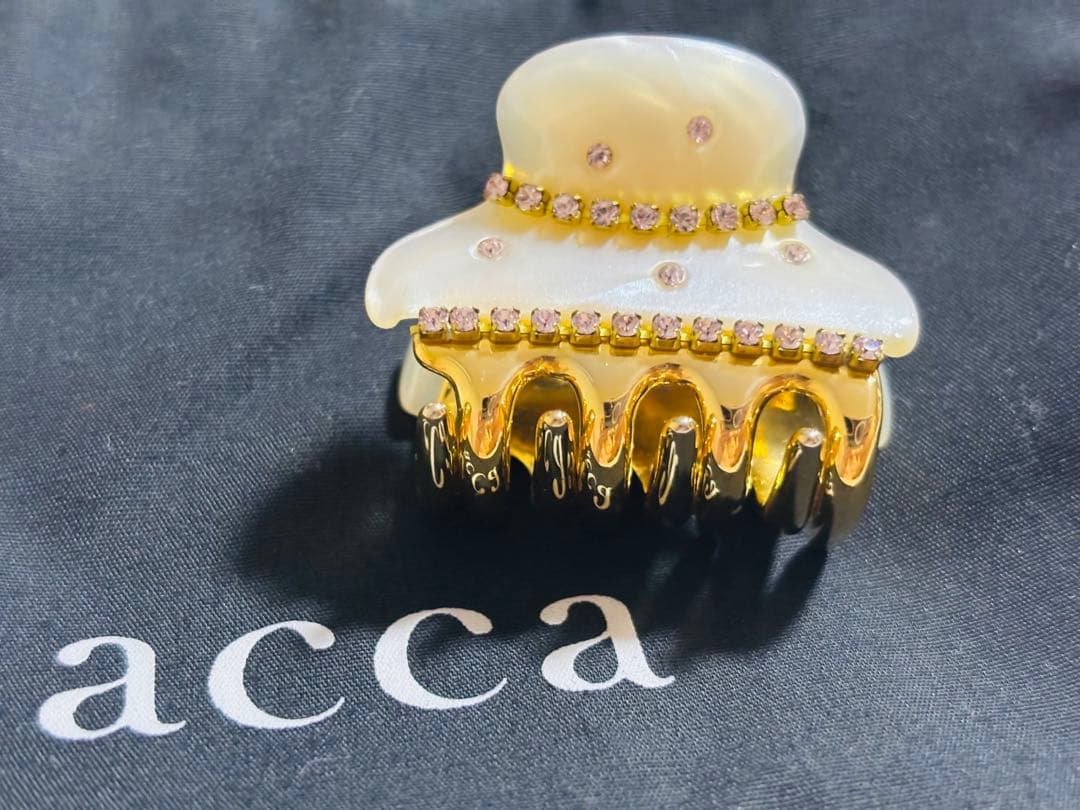 レモン様　アッカacca クリップ　ヘアクリップ　パールホワイト　ラインストーン