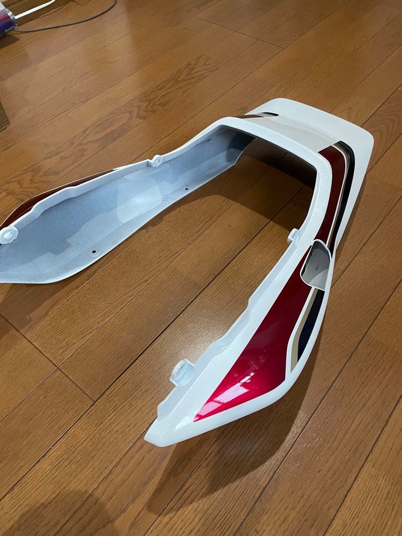 HONDA バイク用カウル ホワイト/レッド