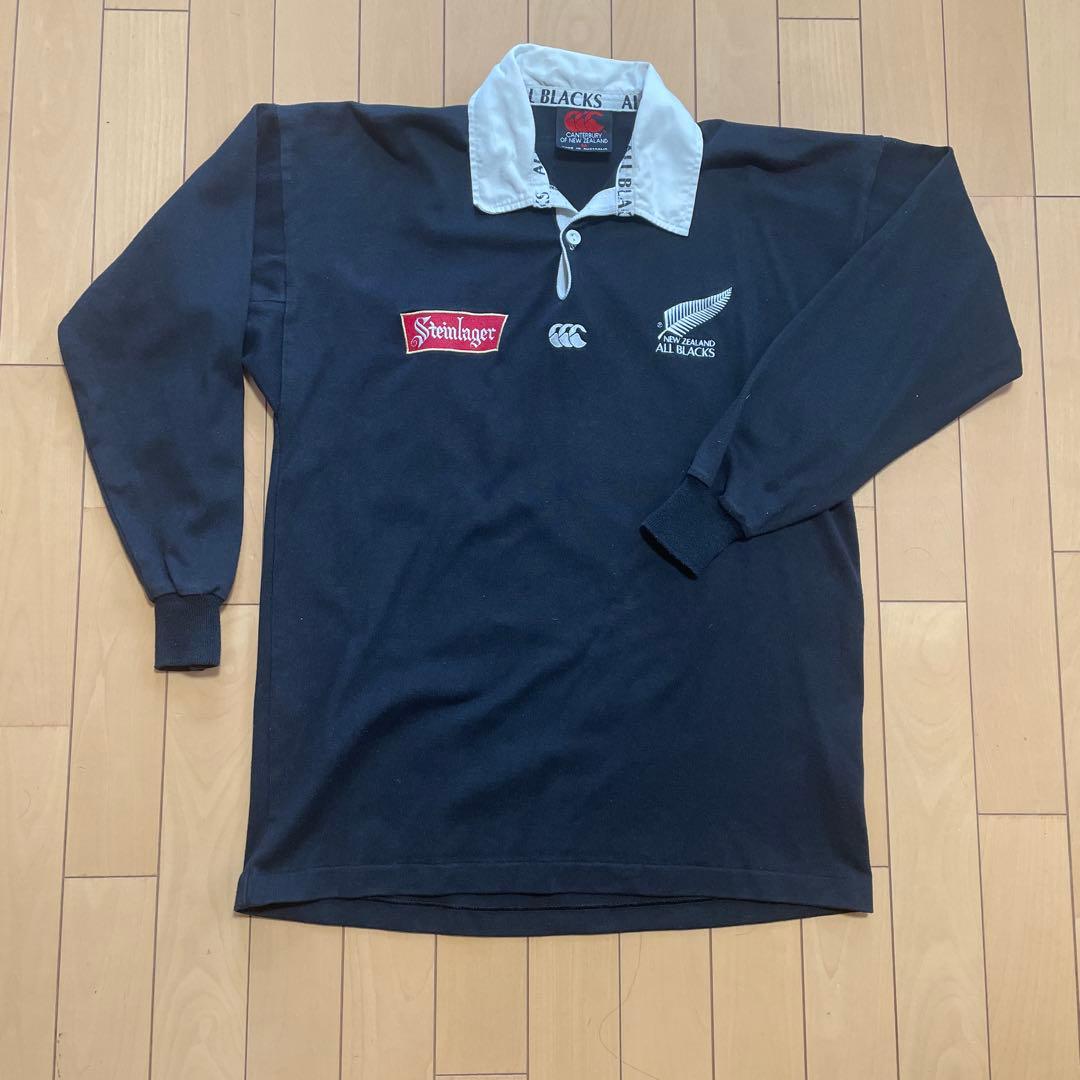カンタベリー　ALL BLACKS バックにも刺繍あり