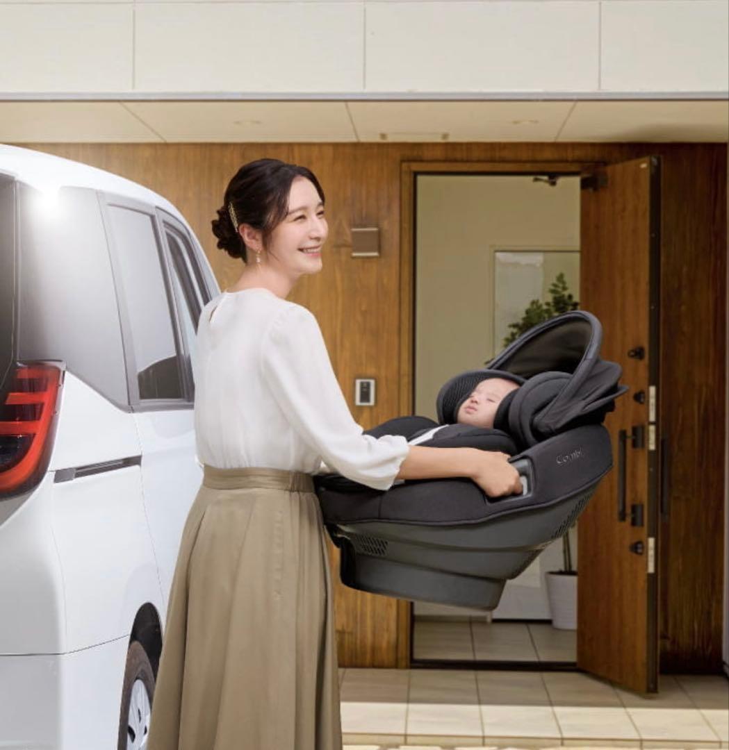 【付属品全てあり】Combi THE S ISOFHX チャイルドシート