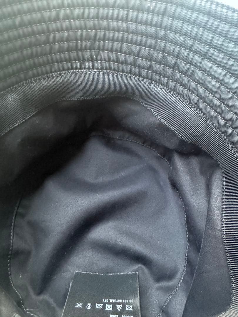 プラダ バケットハット