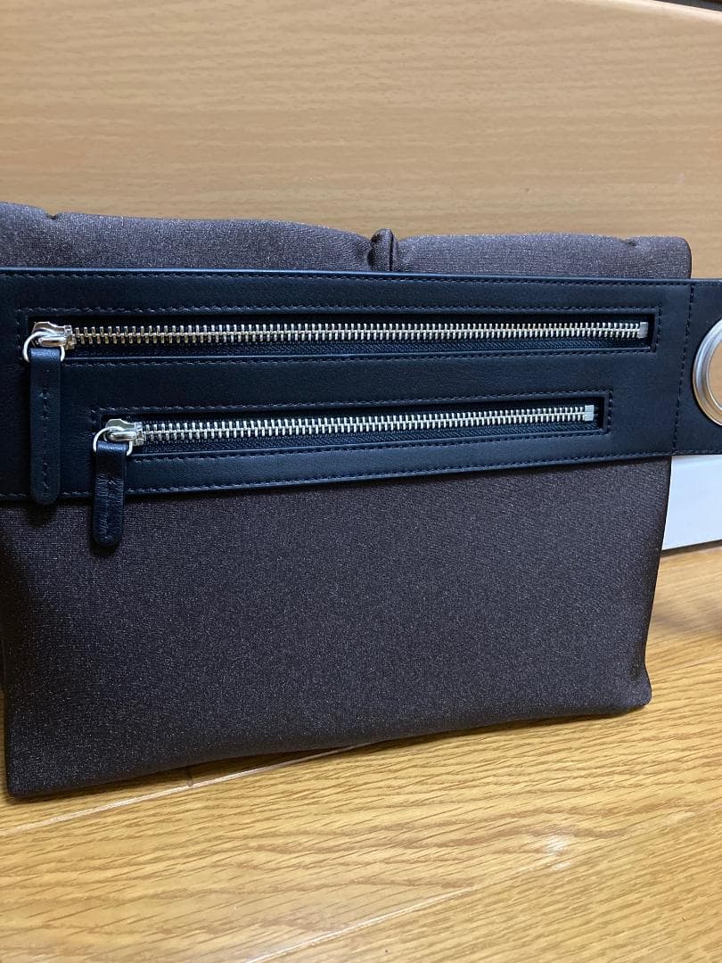 kawa-kawa WET ボディバッグ ★ カワカワ hatome Ｍサイズ