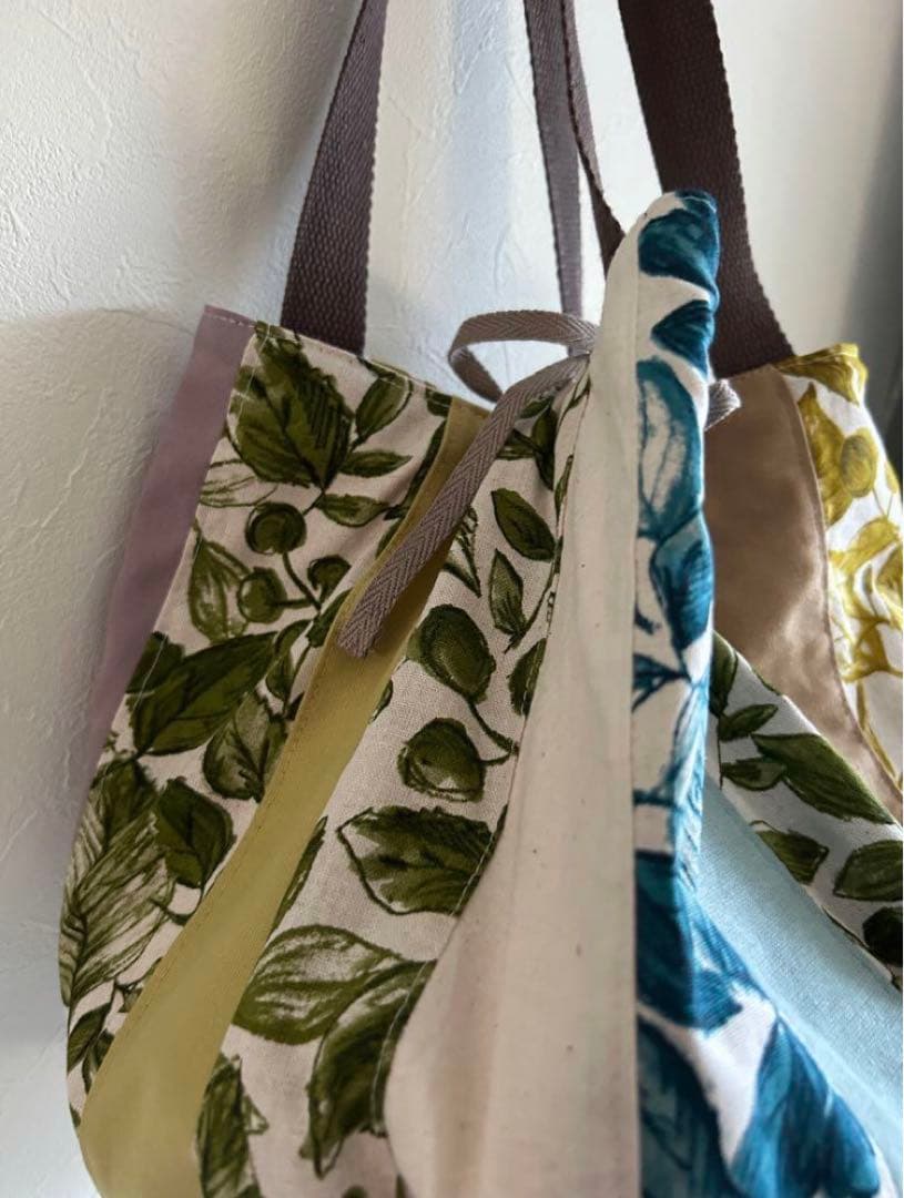 ＊りえ様＊パッチ生地　トートバッグ　巾着袋　ポーチ　ハンドメイド