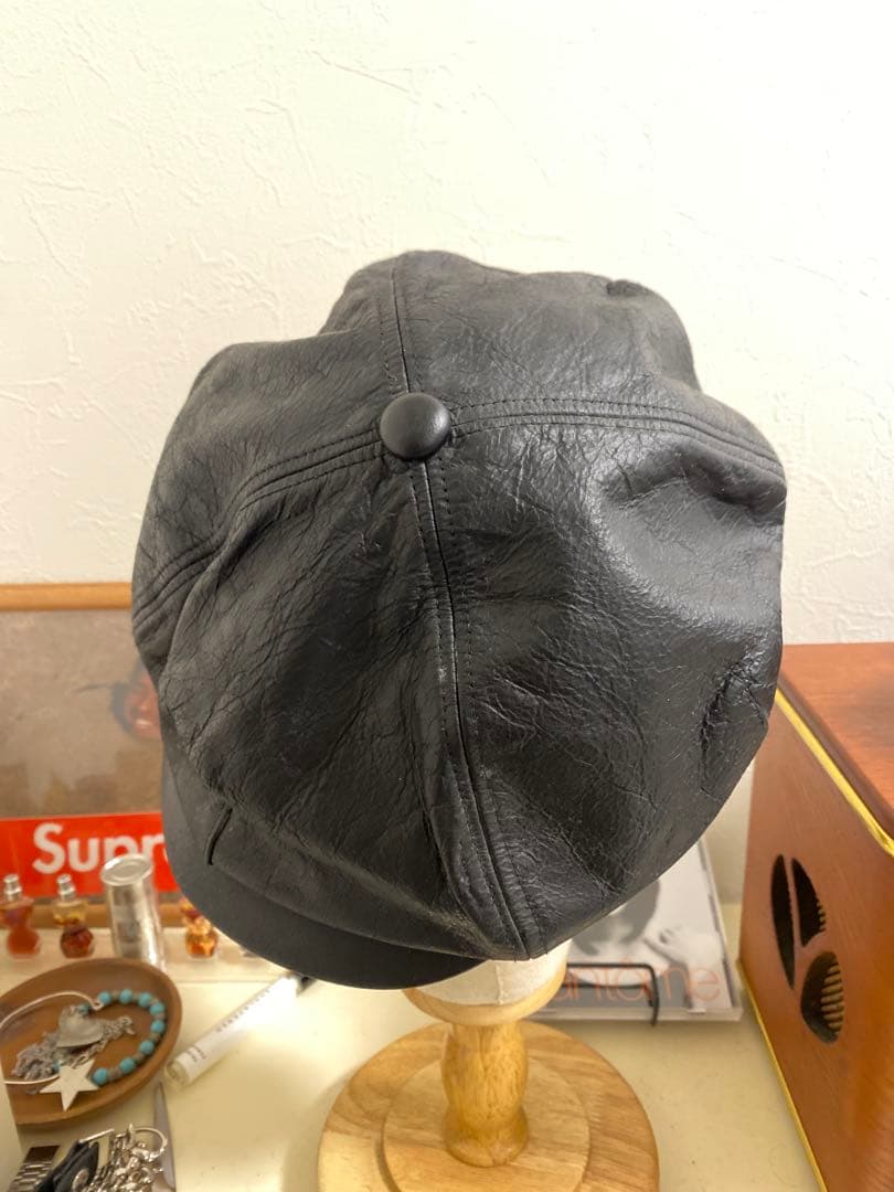 ヴィヴィアンウエストウッドマン　ハンチング帽　缶バッジ