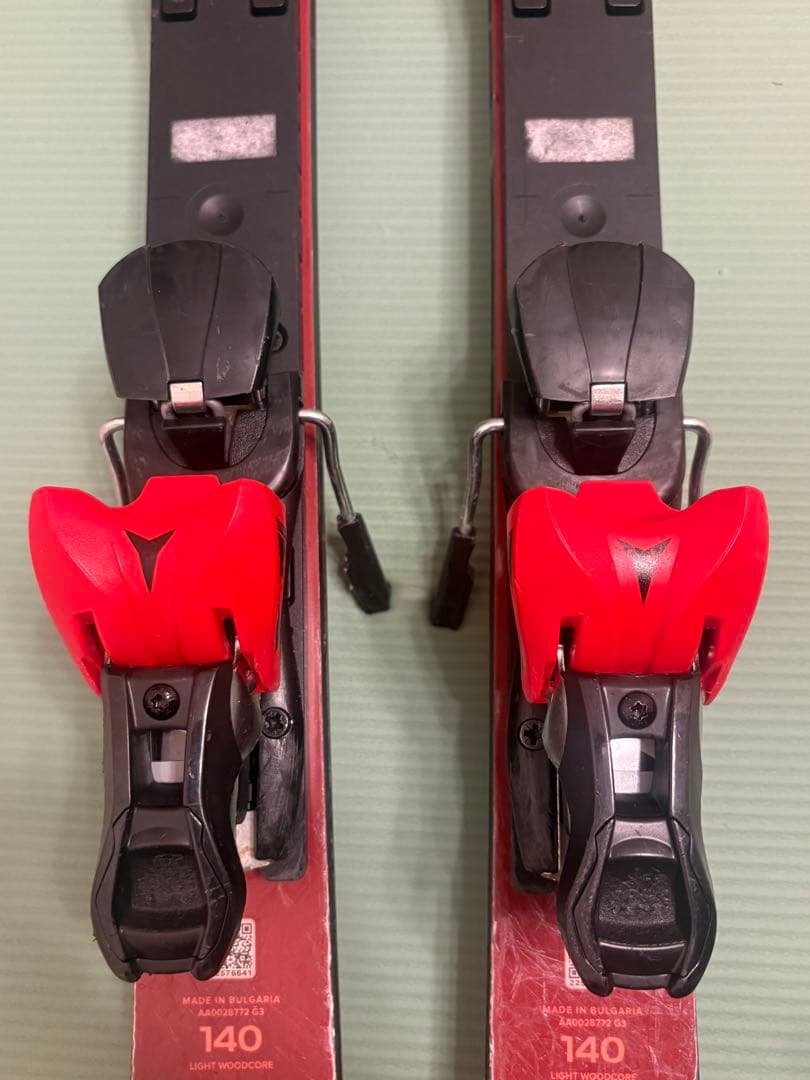 ATOMIC ジュニアスキー板 REDSTAR J9 RS 140cm 金具付