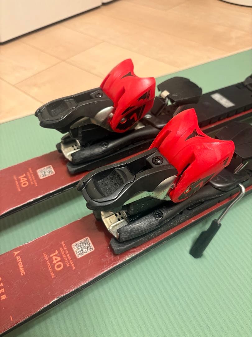 ATOMIC ジュニアスキー板 REDSTAR J9 RS 140cm 金具付