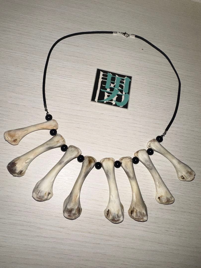 ハンドメイド【リアルボーンネックレス　骨ネックレス】