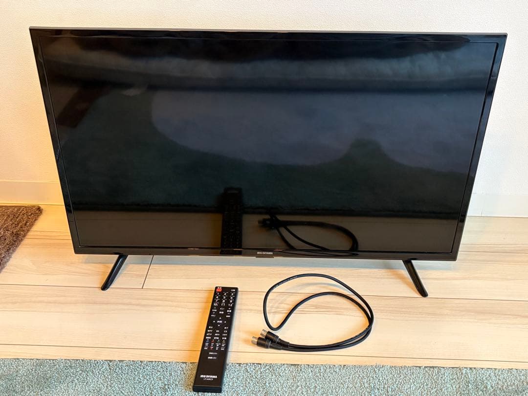 アイリスオーヤマ 32型テレビ リモコン付き 32WB10P ※送料込み