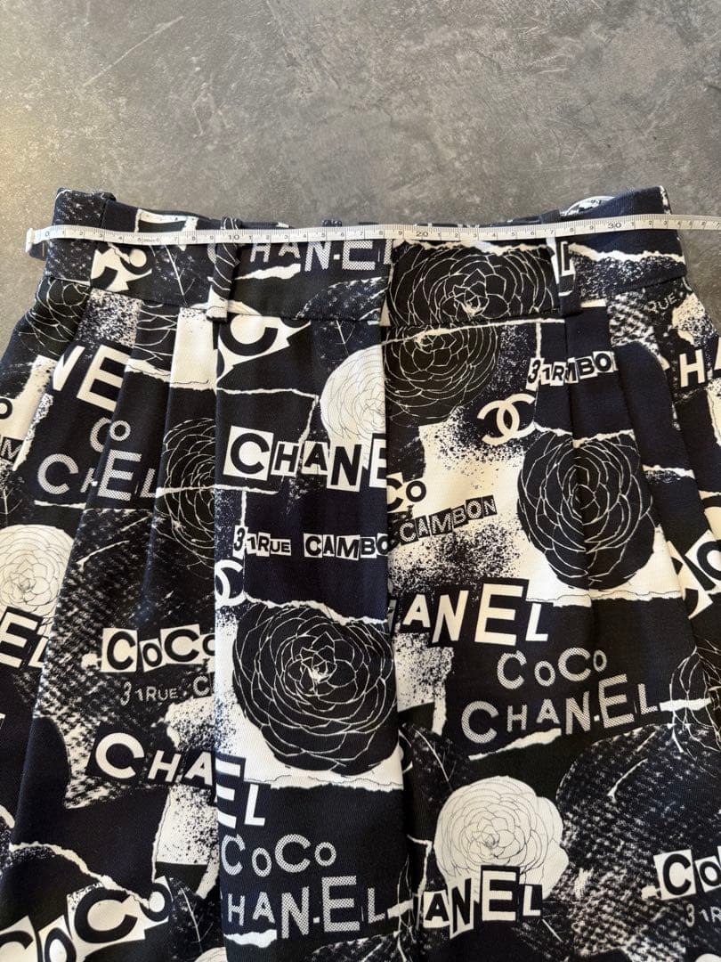 CHANELシャネル　ロゴカメリア　ココマークボタン　ハイウエストショートパンツ