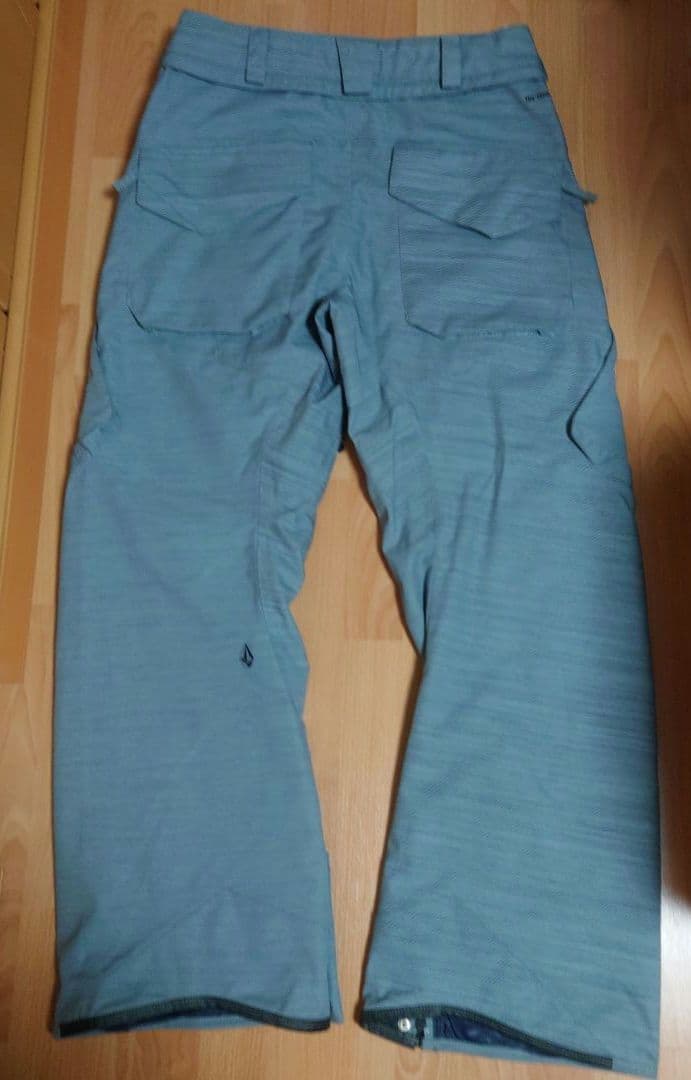 VOLCOM　ボルコム　パンツ　スノーボード　ウェア　ズボン　グレー