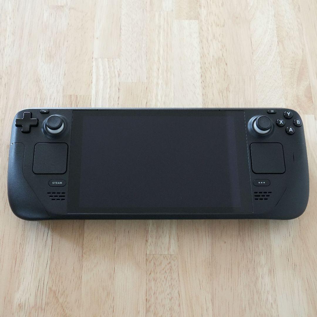 SteamDeck 256GB LCD（Docking Station付き）