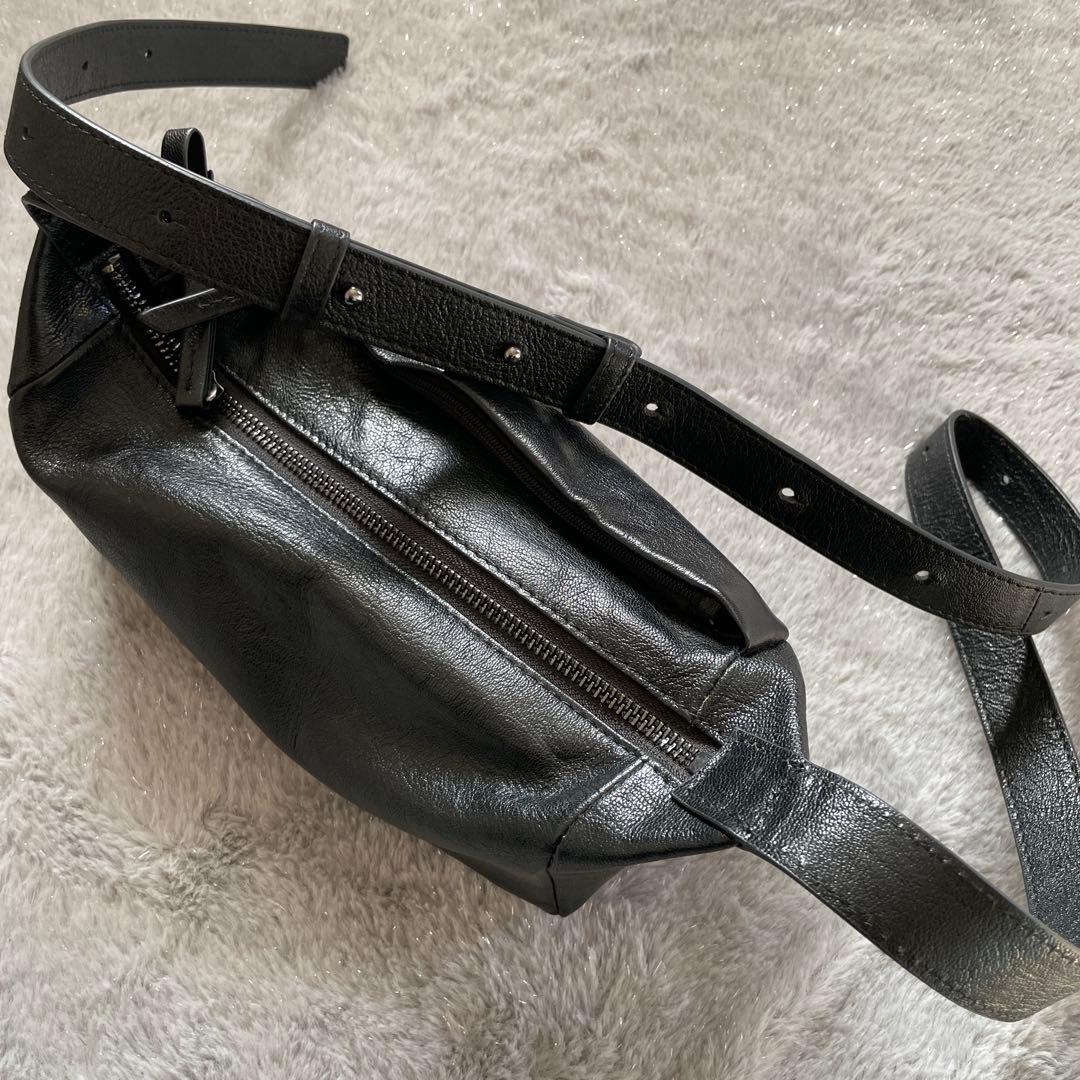 NAKI様✧*イアパピヨネ　ボックスショルダーバッグ