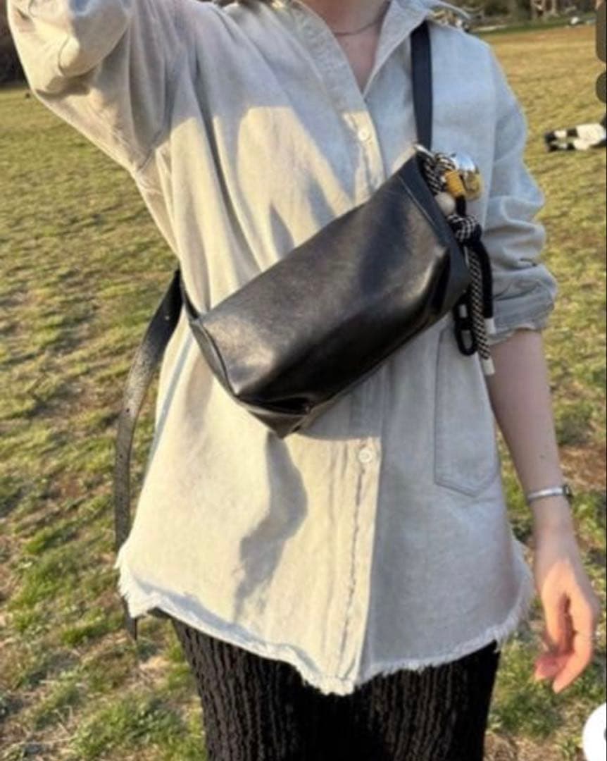 NAKI様✧*イアパピヨネ　ボックスショルダーバッグ