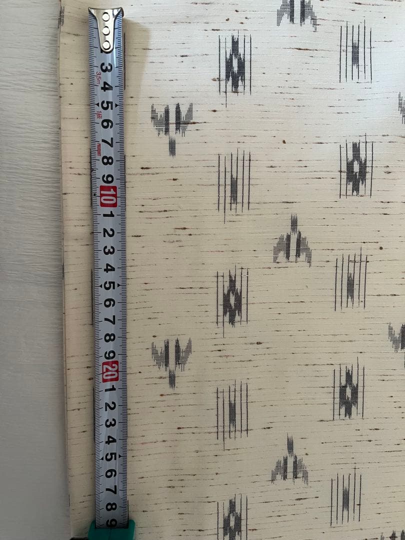 紬着物　紬　絣模様　白地　袷