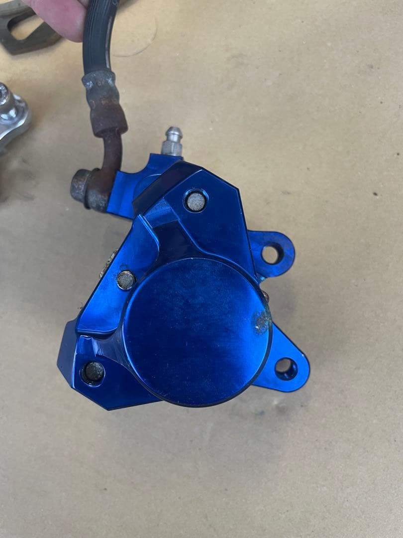 グランドアクシス100 社外Fキャリパー&ローター&Fホイール