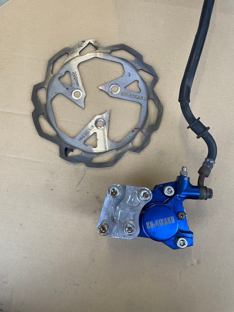 グランドアクシス100 社外Fキャリパー&ローター&Fホイール