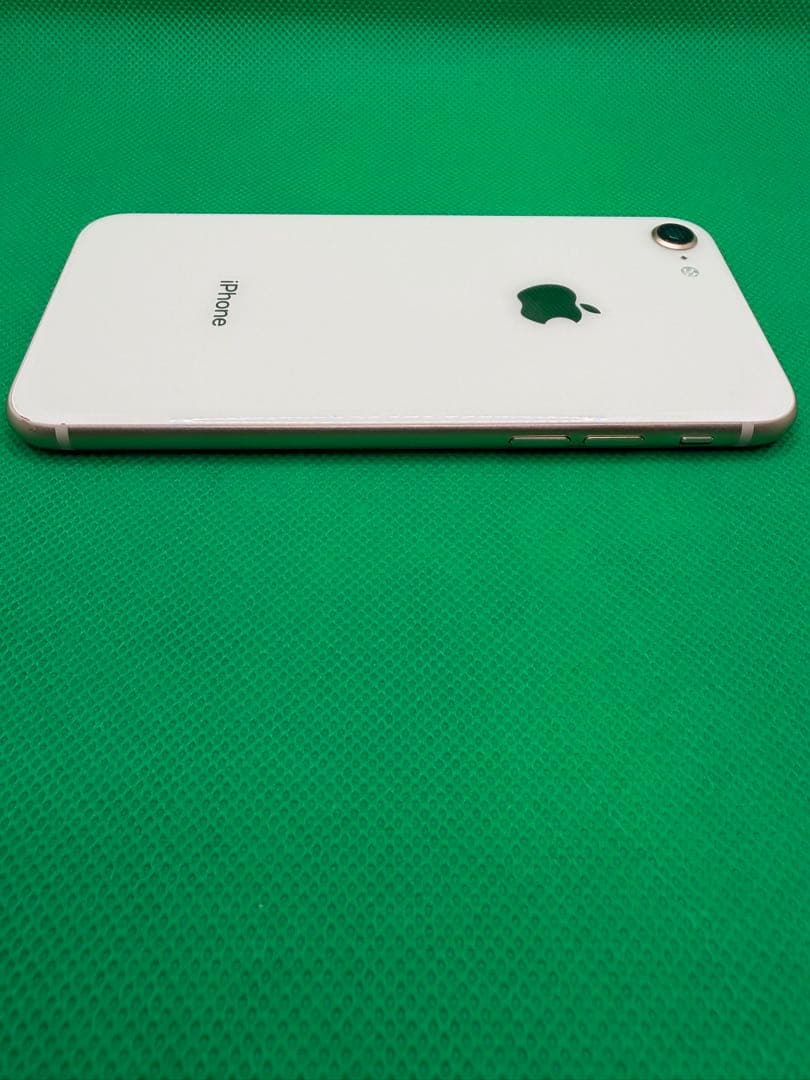 ★美品　iphone8 64g ゴールド★