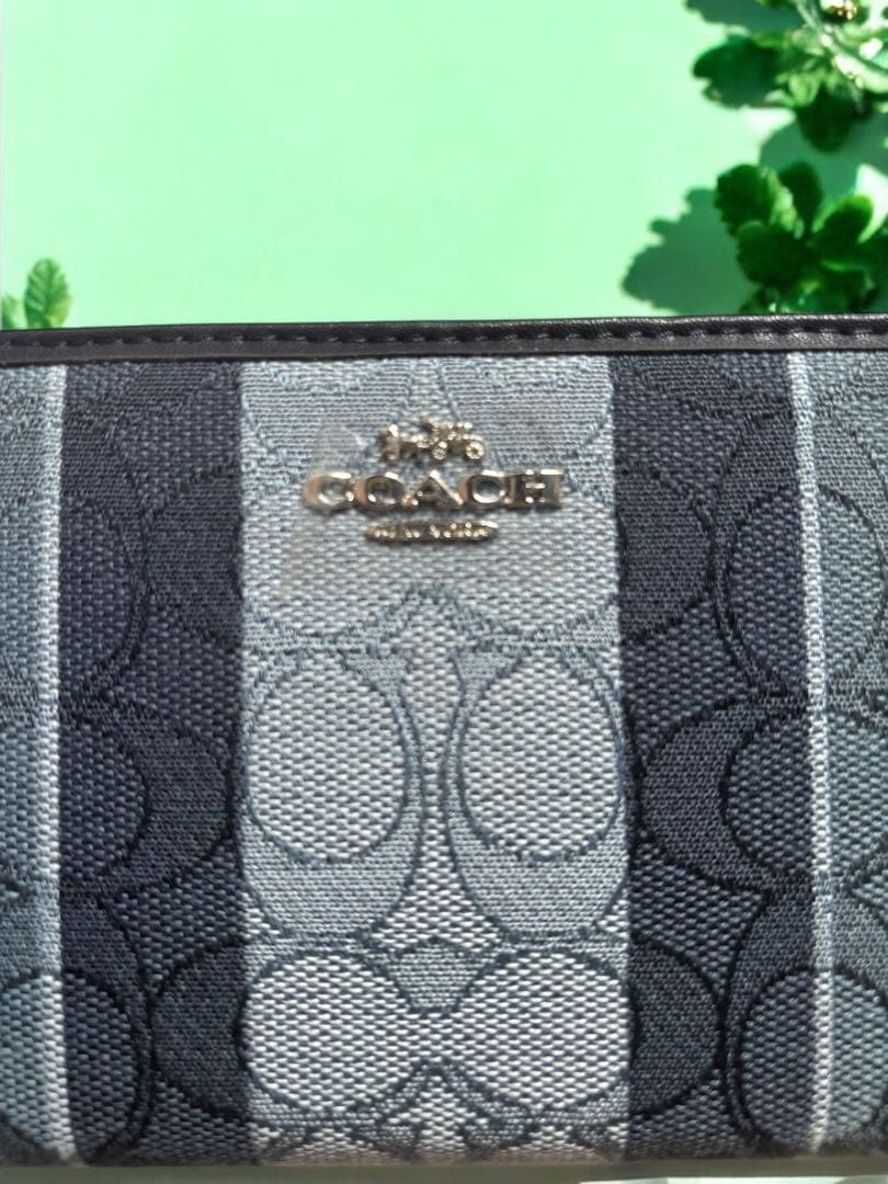 COACH 長財布ネイビーストライプ【新品】