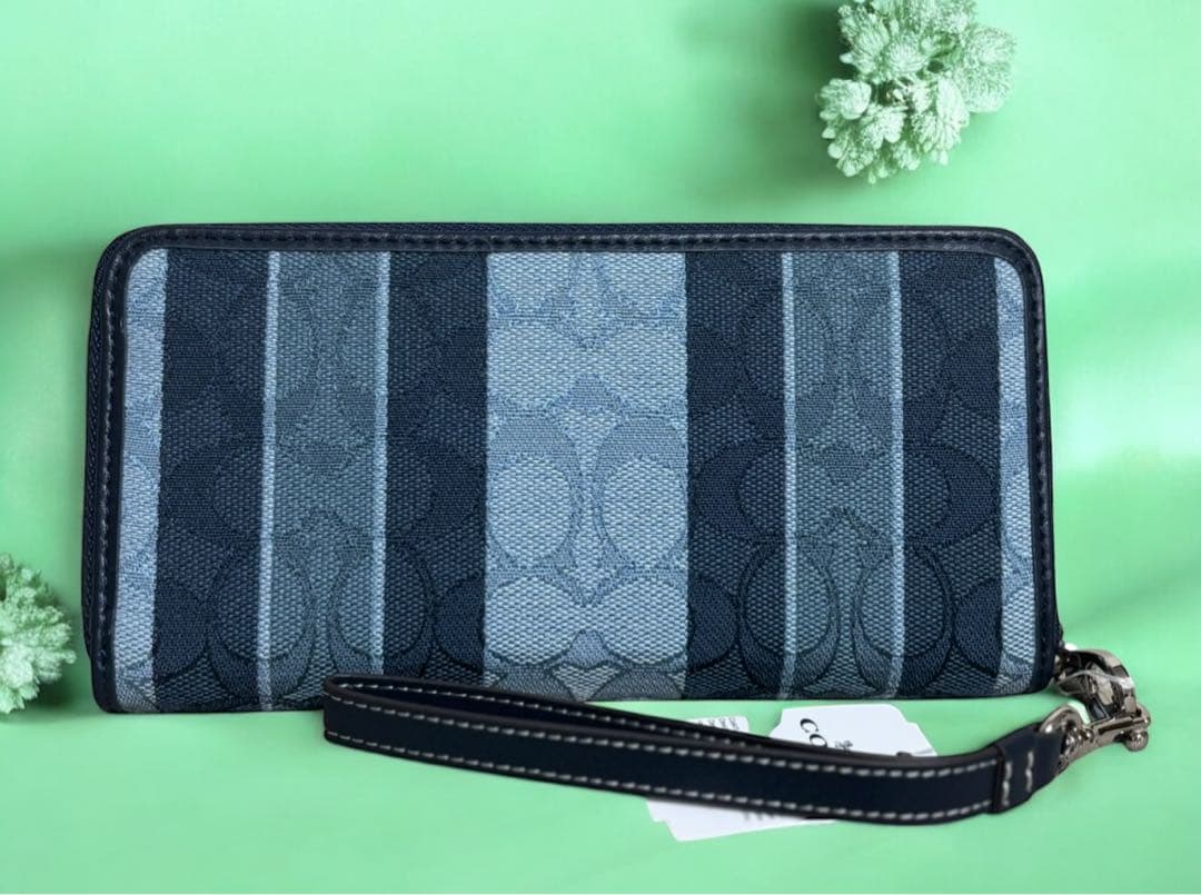 COACH 長財布ネイビーストライプ【新品】