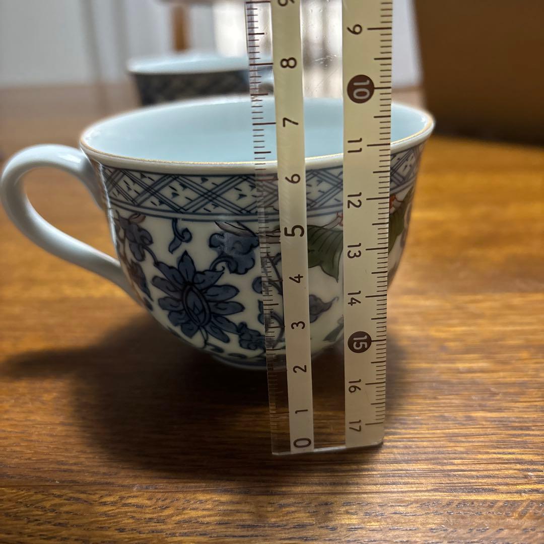 源右衛門　染錦三方割唐草 カップアンドソーサー 2客