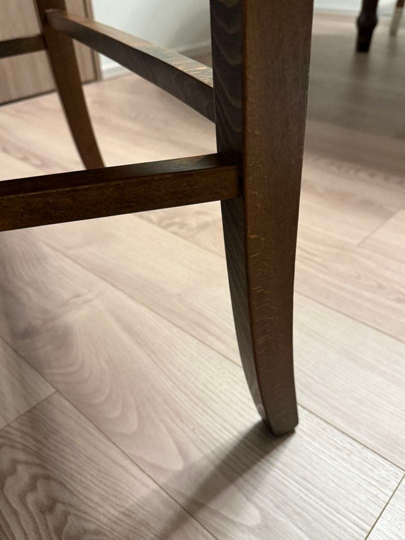 [m]木製ダイニングチェア肘掛付2