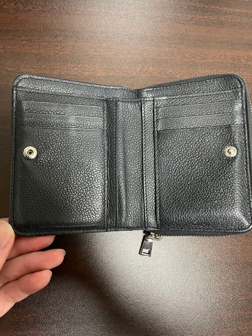 サンローラン　 二つ折り財布　ウォレット　メンズ　ウィメンズ レザー 黒