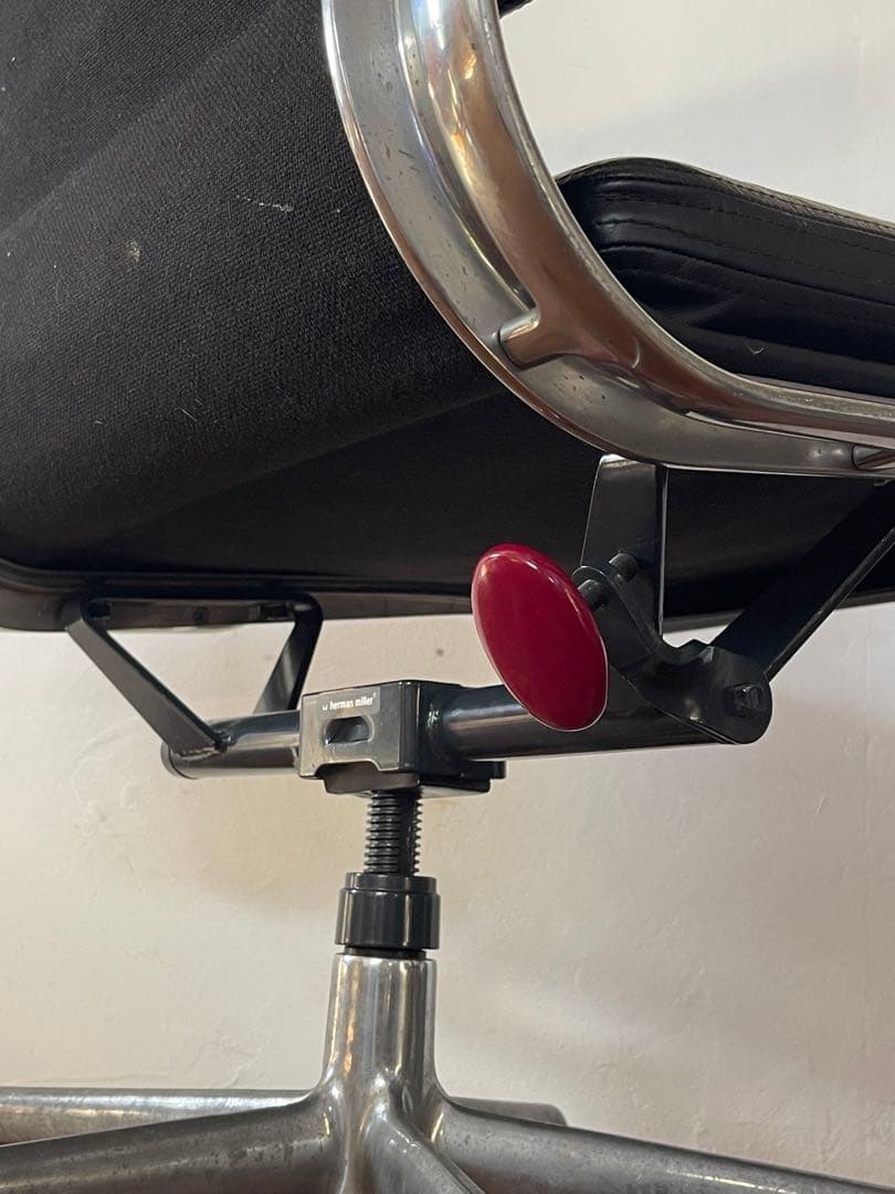 ハーマンミラー イームズ ソフトパッド チェア