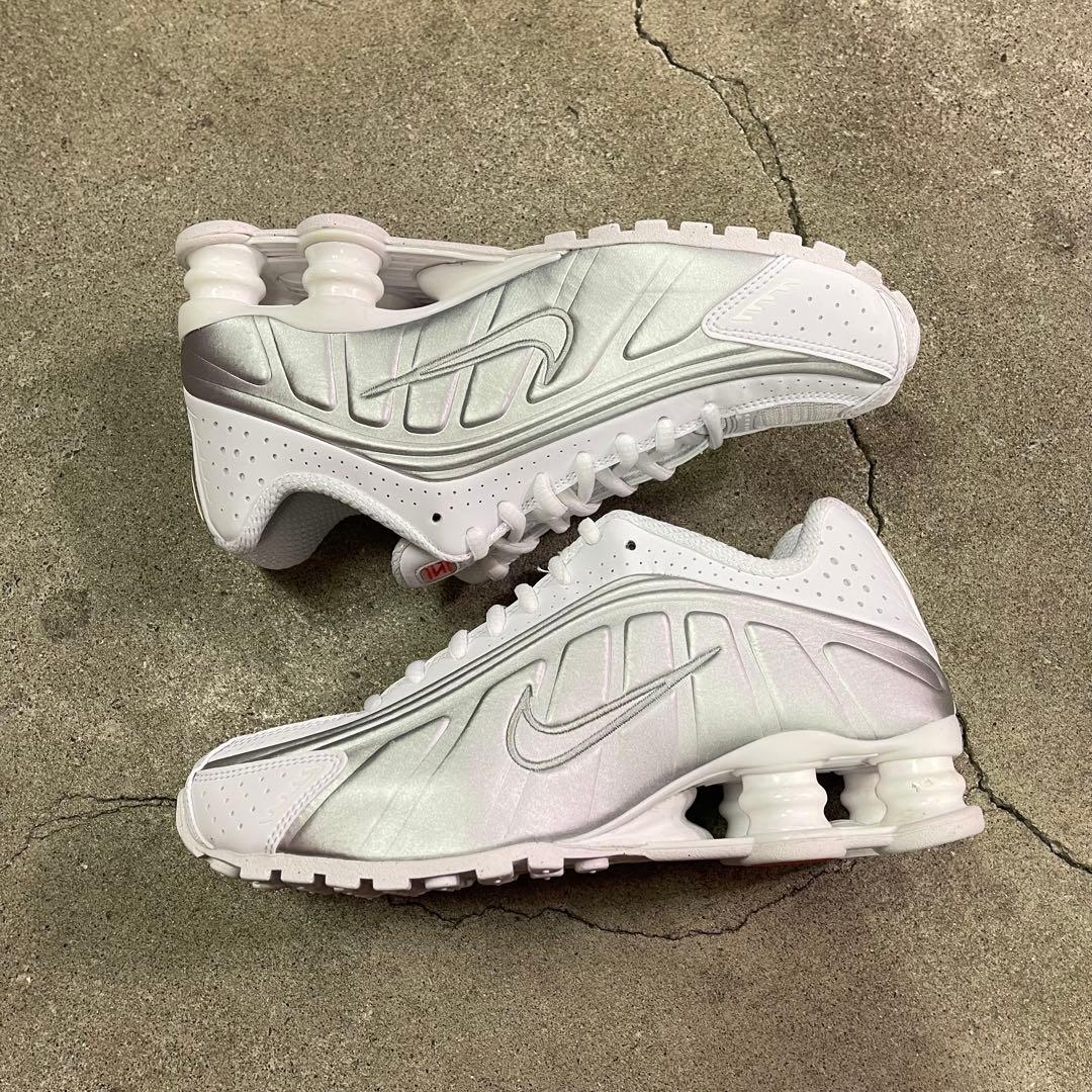 Nike Women's Shox R4 AR3565-101 23㎝