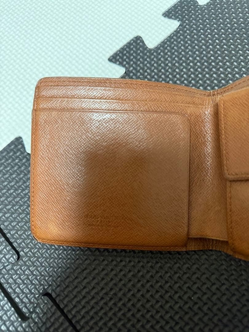 LOUIS VUITTON ルイヴィトン モノグラム 二つ折り 財布