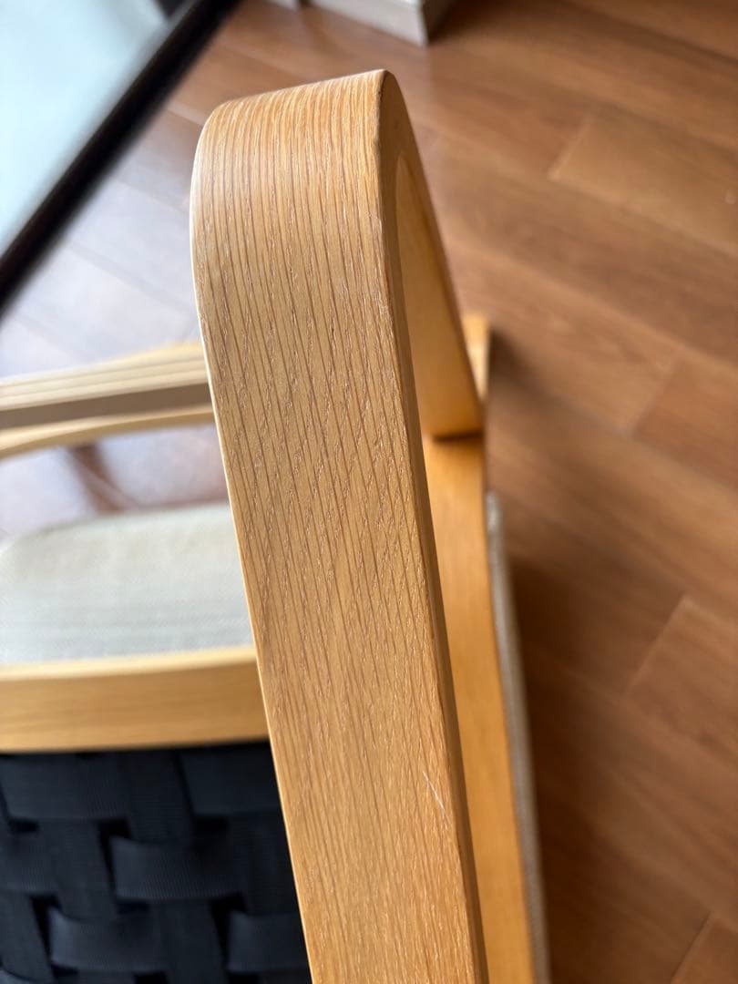 ②リビングでもダイニングでもつかえるソファチェア（モールドクッション仕様）オーク