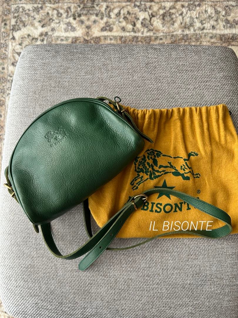 IL BISONTE イルビゾンテショルダーバッグ　グリーン半月型