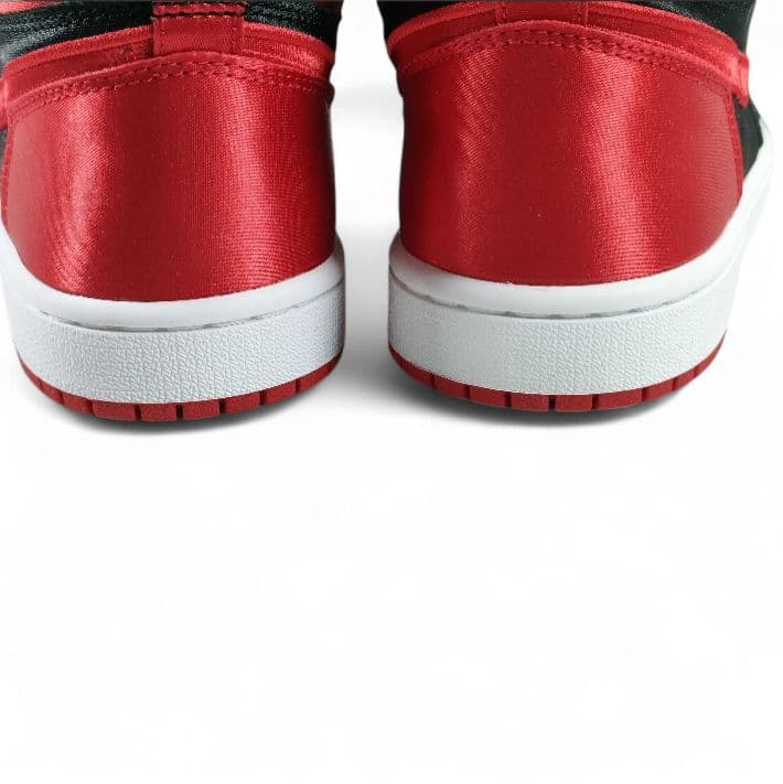 【新品】NIKE AIR JORDAN1 RETRO HI OG 23cm