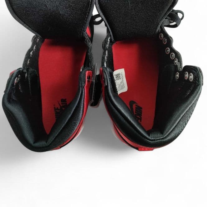 【新品】NIKE AIR JORDAN1 RETRO HI OG 23cm