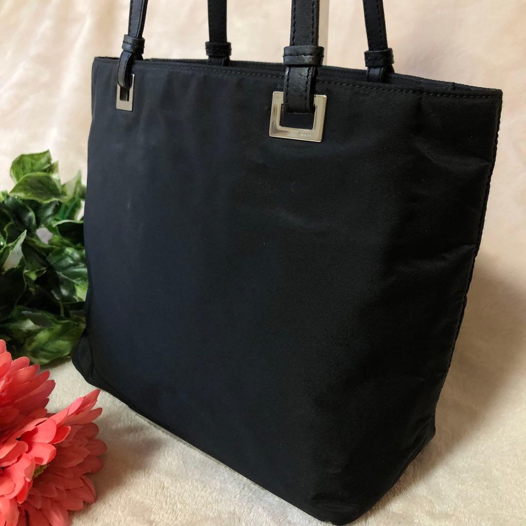 ★Taka★美品♡ プラダ　トートバッグ　ハンドバッグ　三角プレート