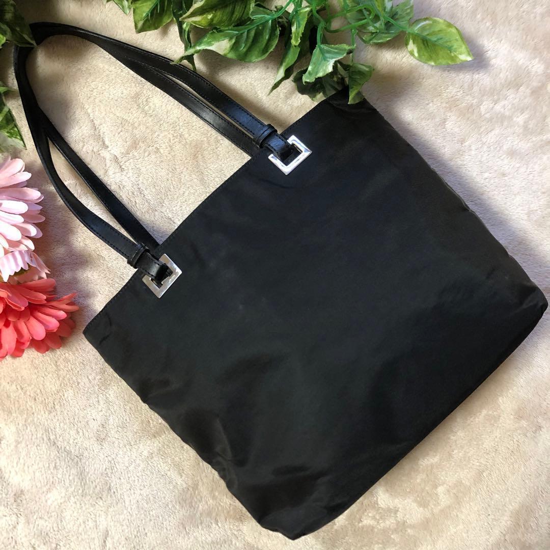 ★Taka★美品♡ プラダ　トートバッグ　ハンドバッグ　三角プレート