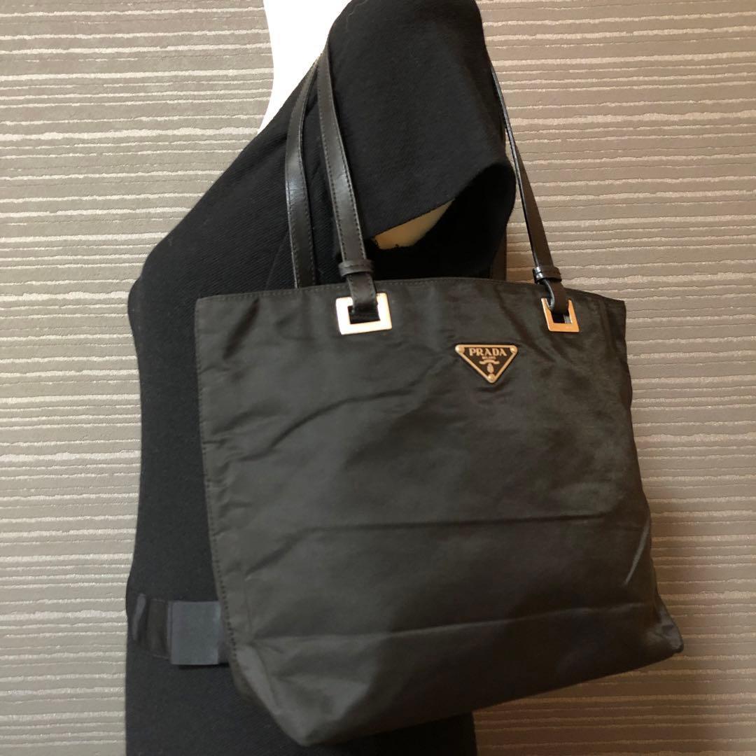 ★Taka★美品♡ プラダ　トートバッグ　ハンドバッグ　三角プレート