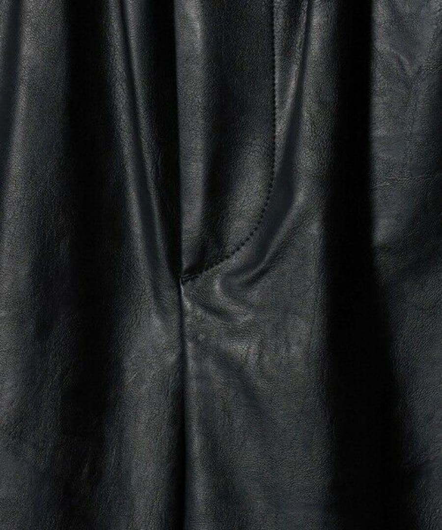 【早い者勝ち】美品【SACRA】レザーライク パンツ36