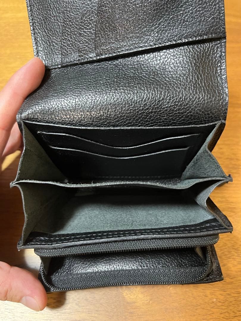 IL BISONTE 二つ折りレザーウォレット