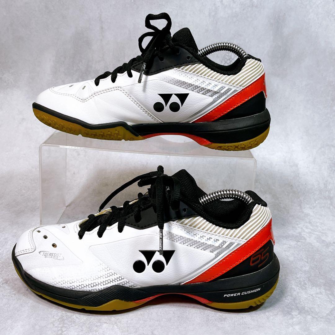 ☆美品☆【ヨネックス】65Z パワークッション (23) 桃田賢斗モデル 白　赤