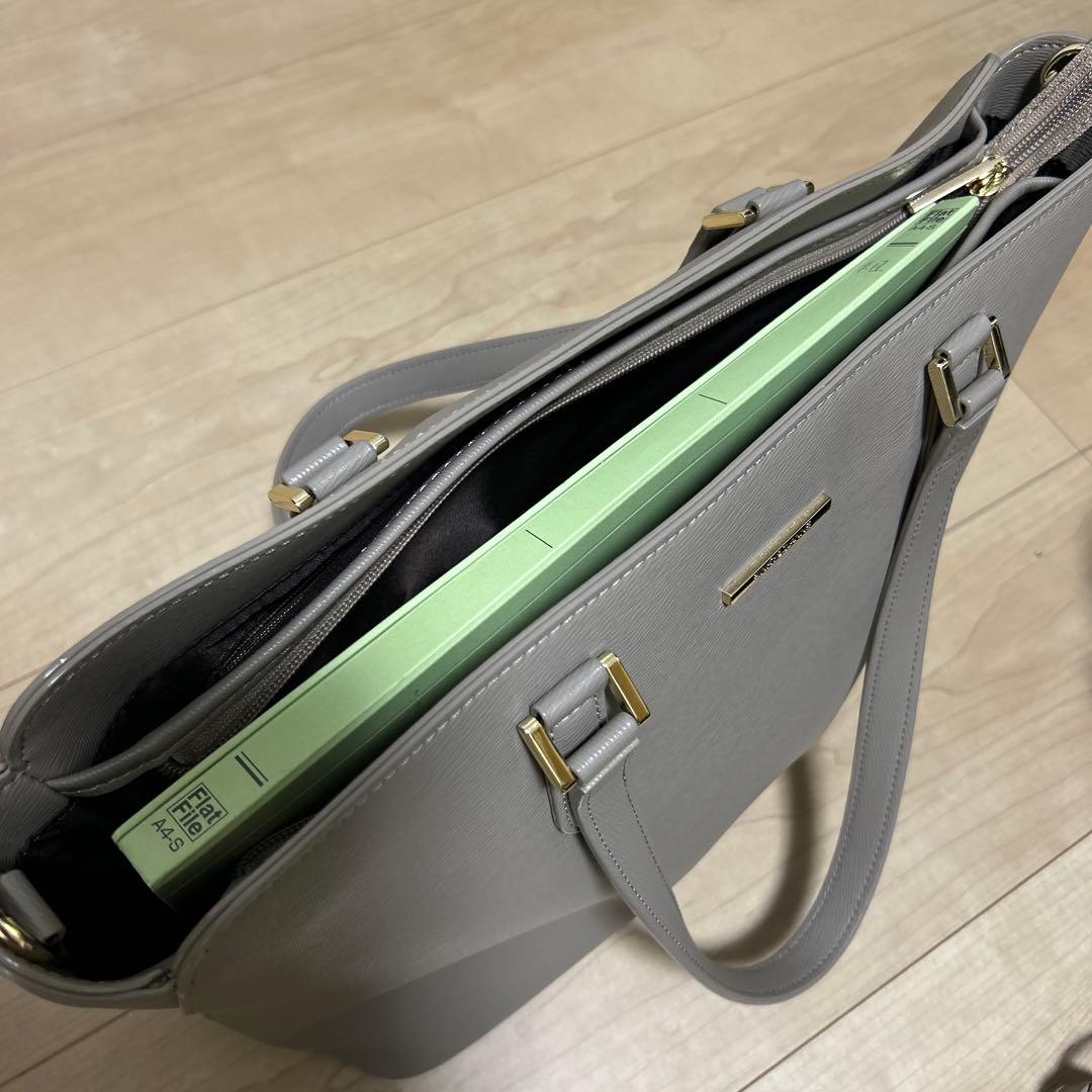 極美品　PINKY＆DIANNE　2WAYトートバッグ　A4バック