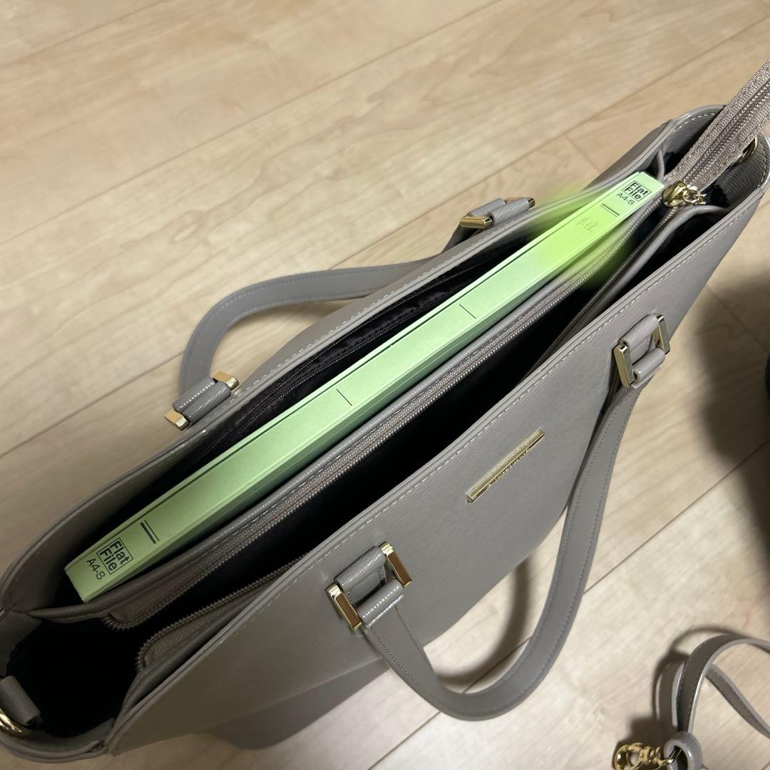 極美品　PINKY＆DIANNE　2WAYトートバッグ　A4バック