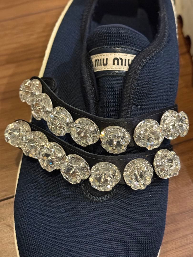 miumiu ビジュー付きスニーカー 正規品 美品